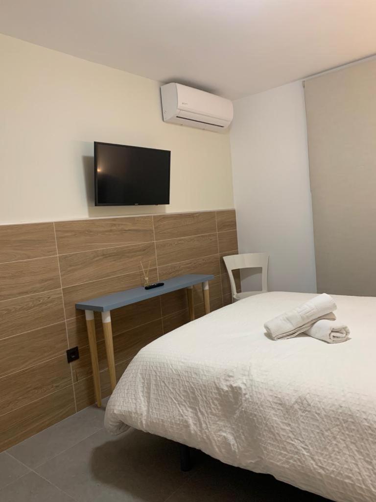 Hostal Acemar ماربيا المظهر الخارجي الصورة
